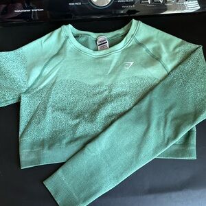 Gymshark long sleeve cropped shirt